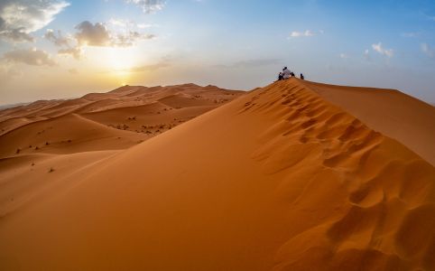 Sunset over Erg Chebbi dunes during the 5 days in Morocco